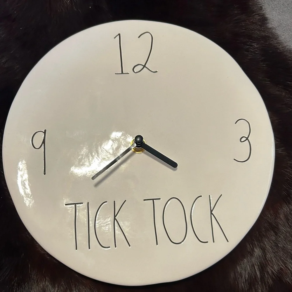 EUC, Rare Rae Dunn Tick Tock clock. ceramic black an white wall clock.
